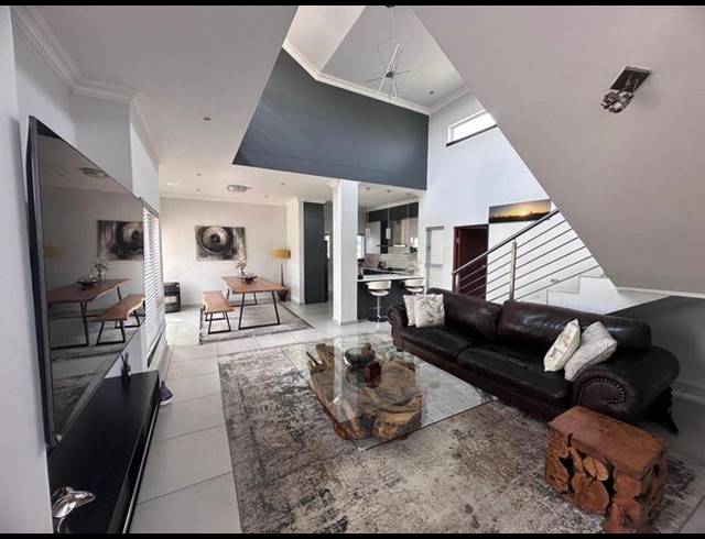 3 BEDROOM HOUSE FOR SALE IN MIDSTREAM MEADOWS